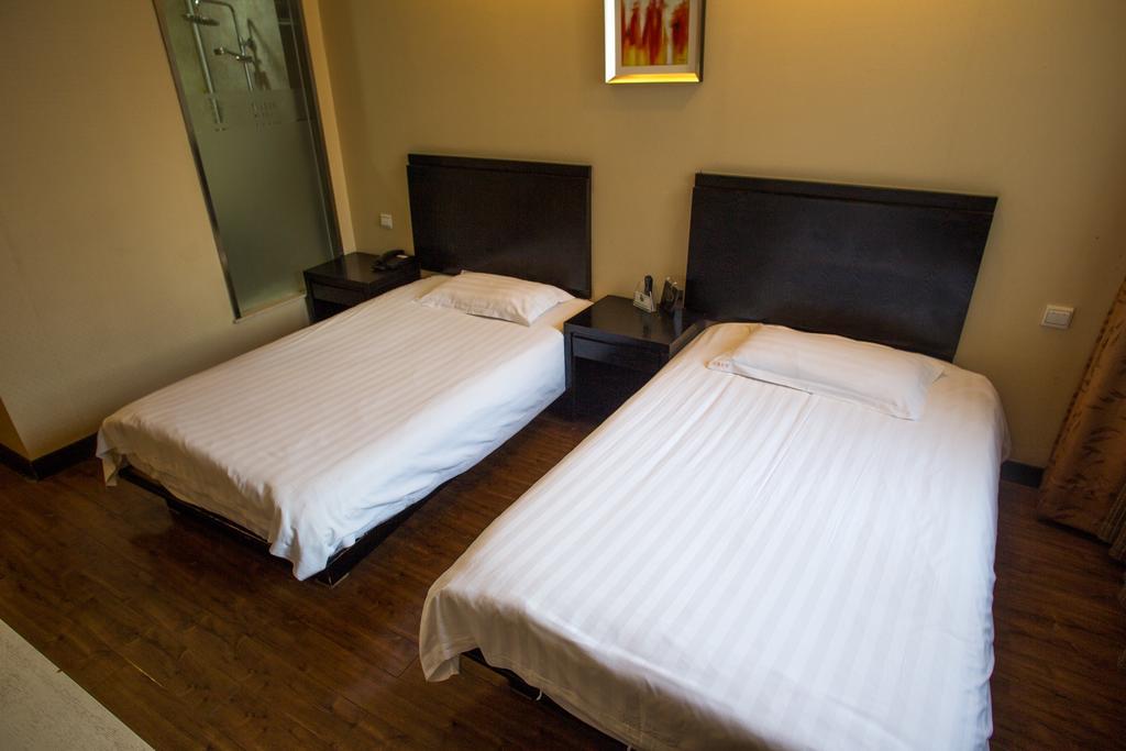 Jitai Hotel - People'S Square Branch Shanghai Exterior foto